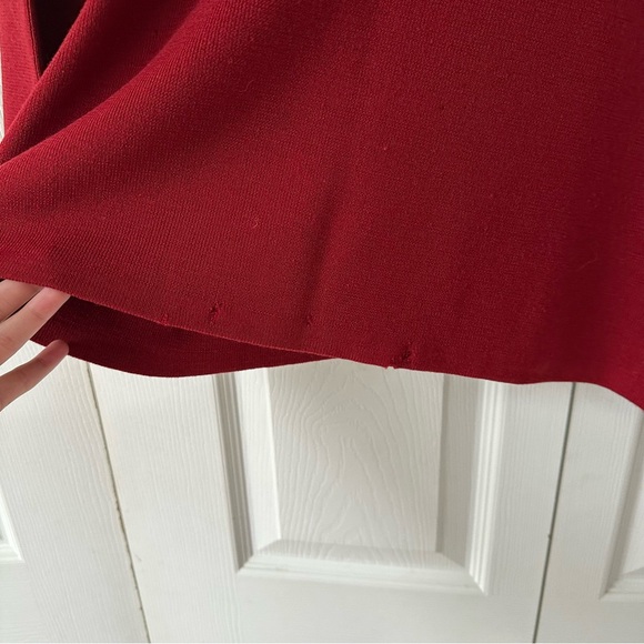 Banana Republic Red V-Neck Sweater - Picture 6 of 6